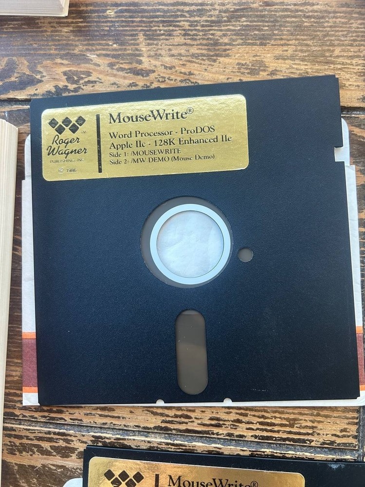 MouseWrite Word Processor Apple II/IIC Box Manuals Disks Roger Wagner