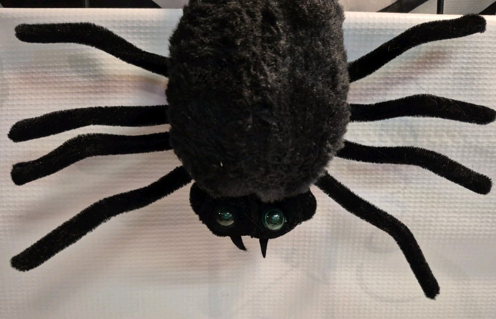 Vintage Dropping Spider Gag Halloween