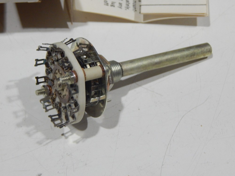 CENTRALAB PA-2007 CERAMIC ROTARY SWITCH NON SHORTING 3 POLE - 5 POSITIONS SWITCH