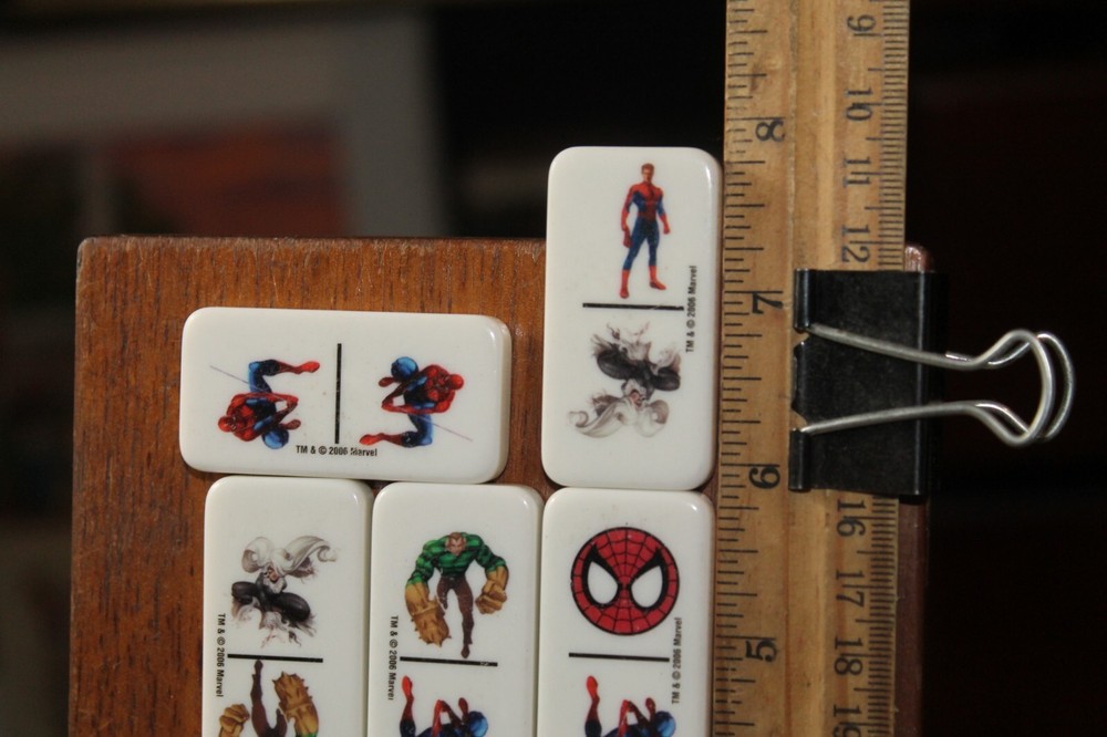 2006 Spider-Man Dominoes 27 Pieces