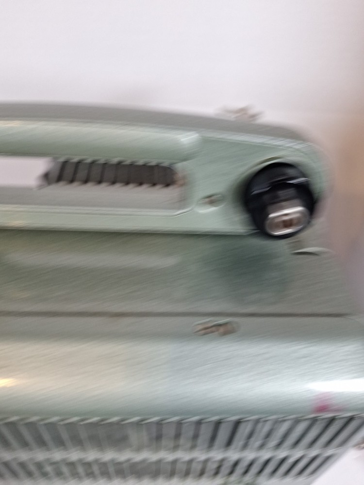 Stunning Vintage SIEMENS 2000 16mm (Untested) Read Discription