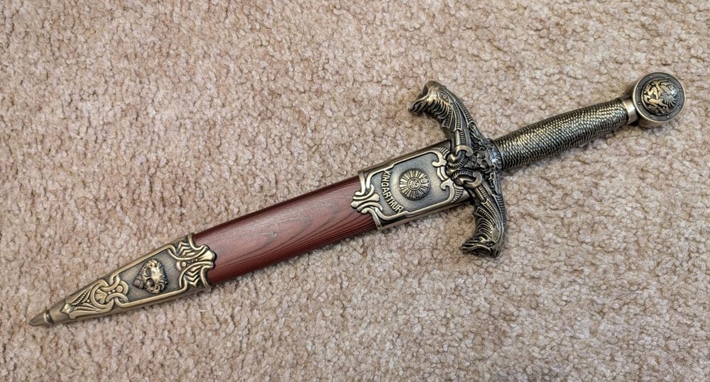 King Arthur's double edged stainless Dagger with scabbard