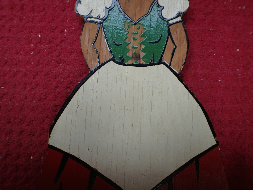 Snow White Wooden Sewing Thread Spool Holder