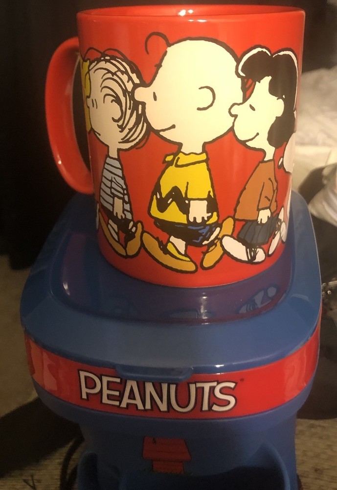New Peanuts New Single Cup Coffee Maker Gift Set with 2 Mugs