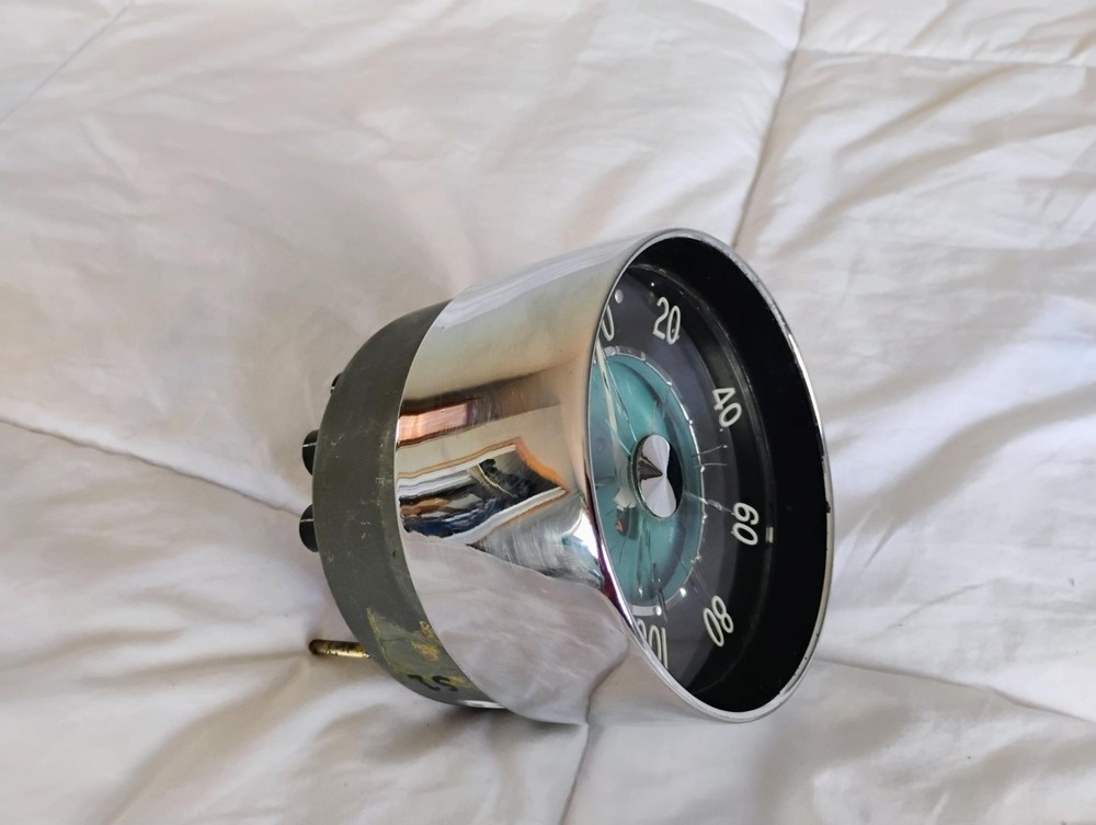 Volvo 1800 speedometer