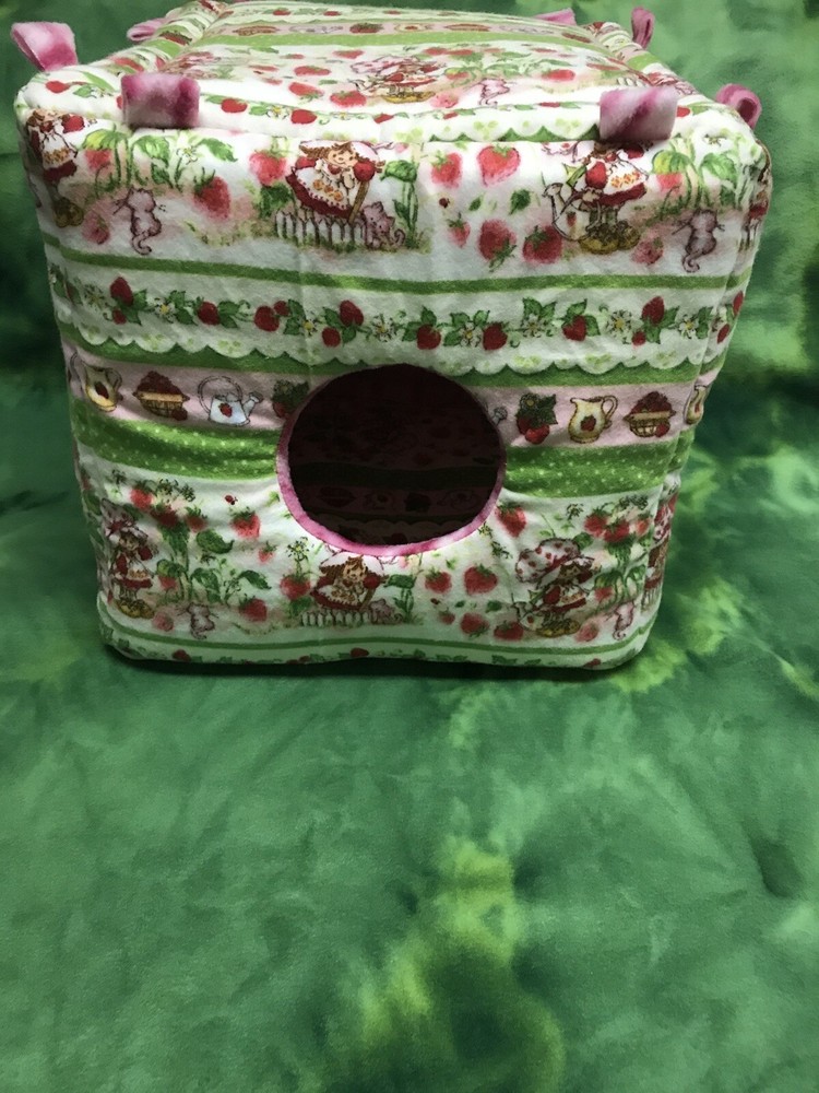 Custom Order: 9” FOAM CUBE HOUSE (Suitable for Rats/Chinchilla/Ferrets)