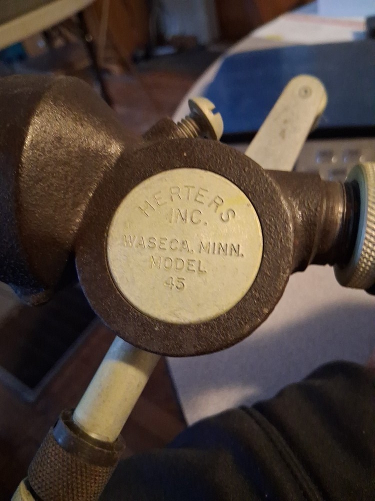 Herter's Reloading Model 45 Powder Measure