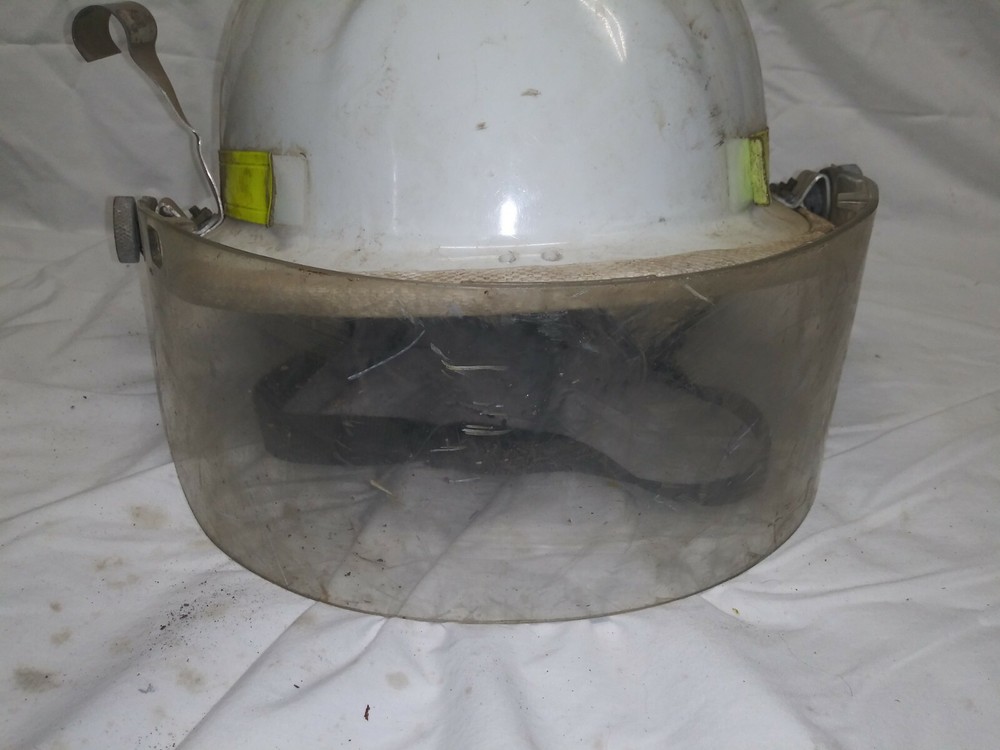 CAIRNS & BROTHERS, 660, FIREFIGHTERS HELMET, WITH SHIELD & FLASHLIGHT HOLDER