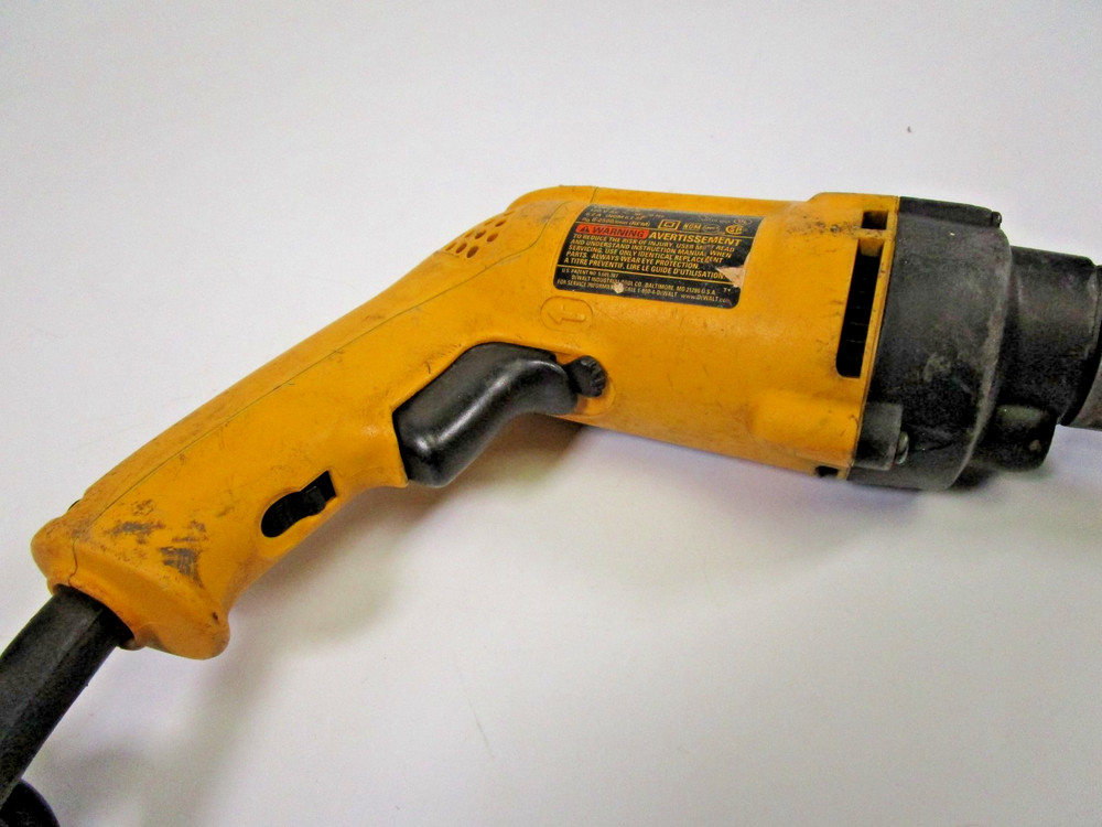 DeWalt DW260 VSR Depth Sensitive Deck / Drywall Screwdriver Tool