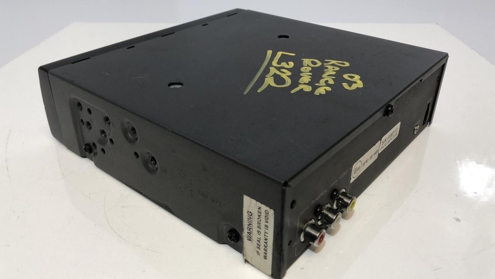 2003 RANGE ROVER VOGUE L322 MULTI MEDIA DISC PLAYER NO CODE F23 #083
