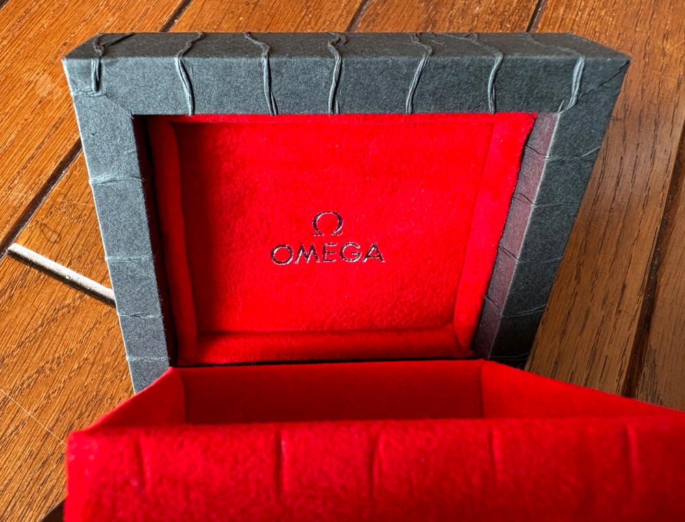 Authentic OMEGA Empty small watch box Good Condition #g11