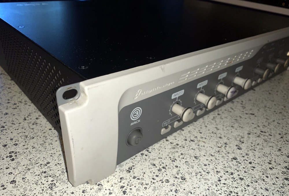 Digidesign 003 Rack / 4 Inputs / MIDI / FireWire Recording Workstation
