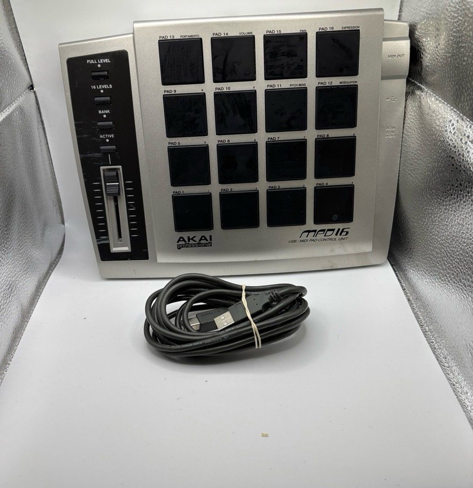 Akai Professional MPD16 USB/MIDI Pad Controller for Windows & Macintosh