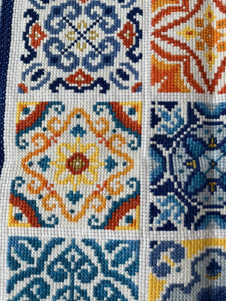 completed finished cross stitch Moroccan pattern Decoration 16''x 16'' Unframed