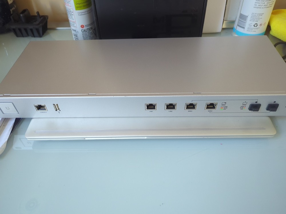Unifi USG PRO 4