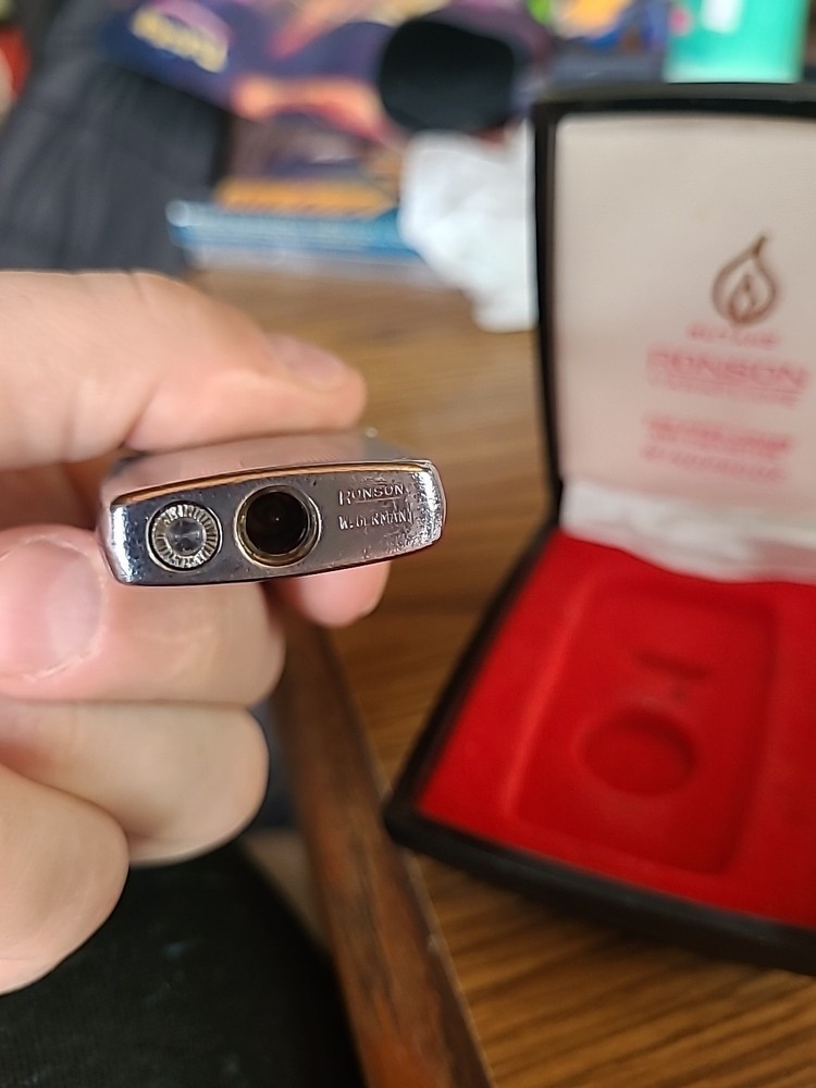 Vintage RONSON VARAFLAME Lighter Engraved Original Case