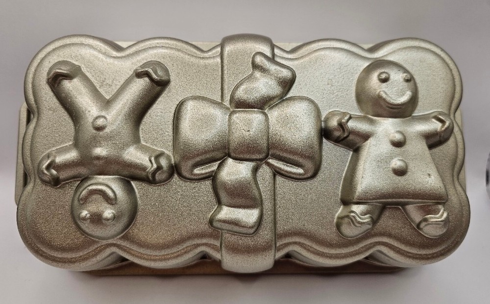 Nordic Ware Gingerbread 1 lb Loaf