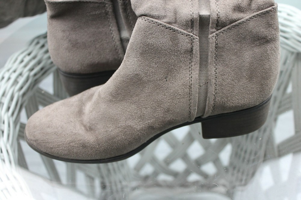 Boots Suede Like Material Stretch Material At Sides Grey Size 8