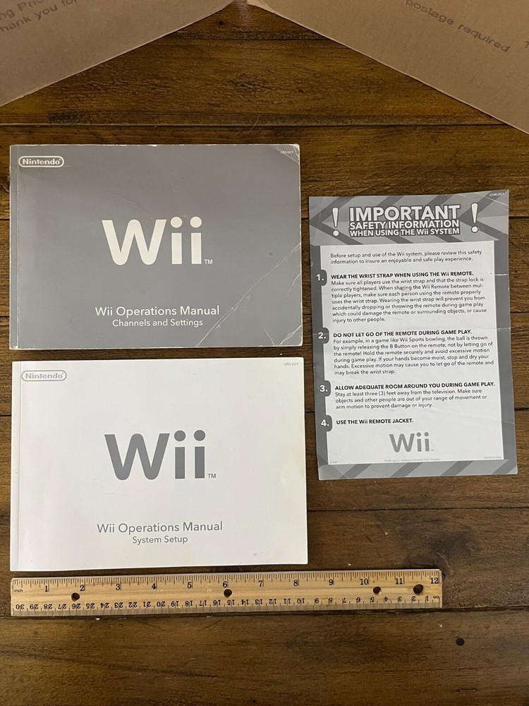 Nintendo Wii Original Manual & Operations System Setup Book w/ Controller Insert