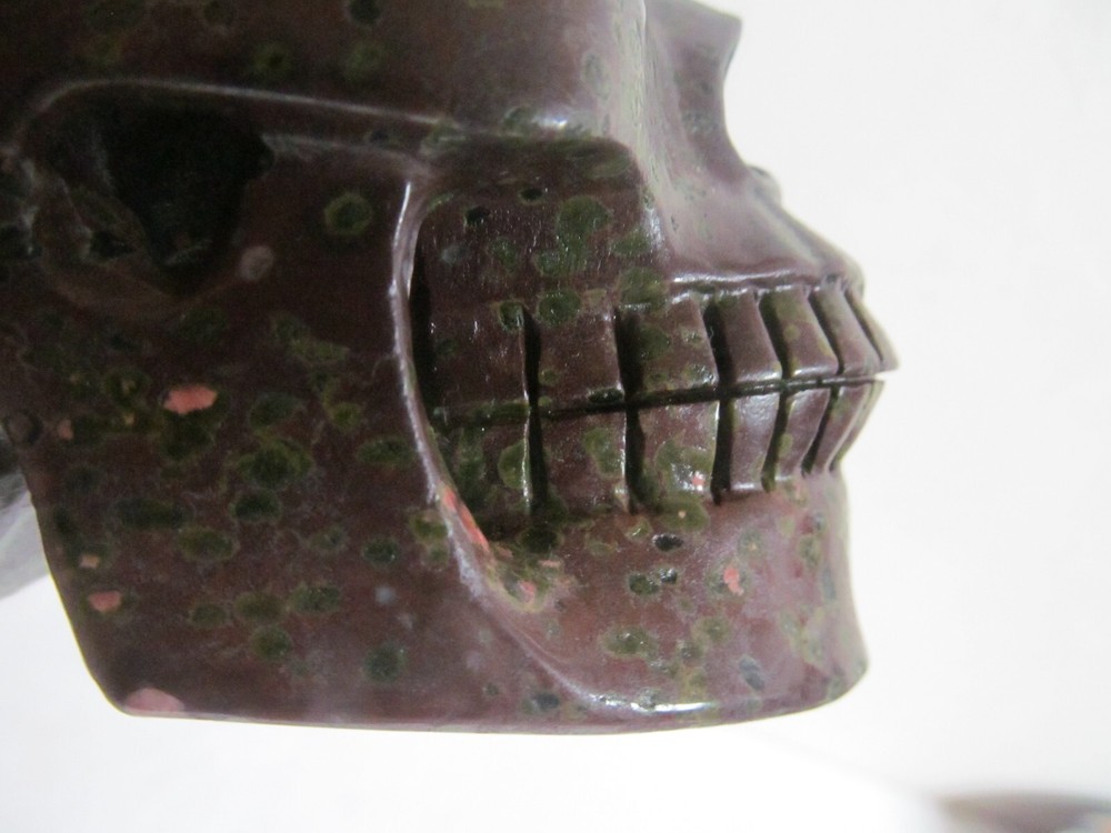 Stone carved skull C