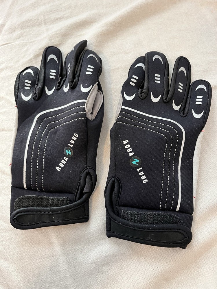 Aqua Lung Black & White Diving Gloves size Medium