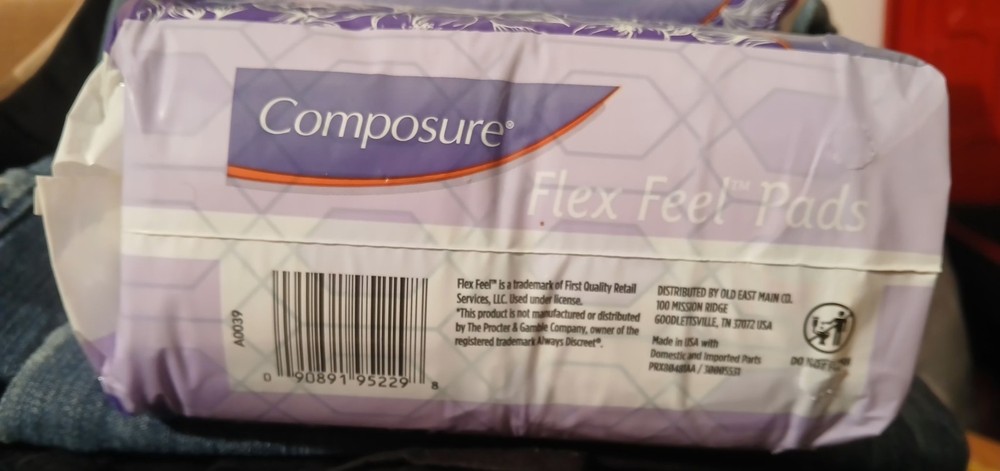Composure Flex Feel Pads 2pk (Moderate Absorbency 4) Regular length