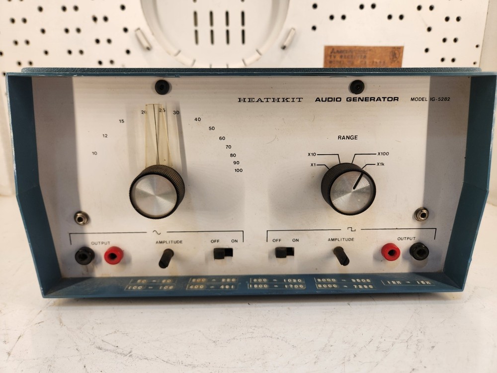 Heathkit Audio Generator model IG-5282 - Untested
