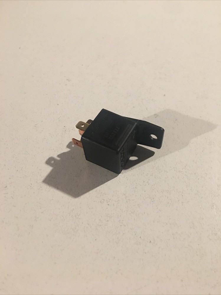 0 332 209 138 bosch relay (tested And Working)