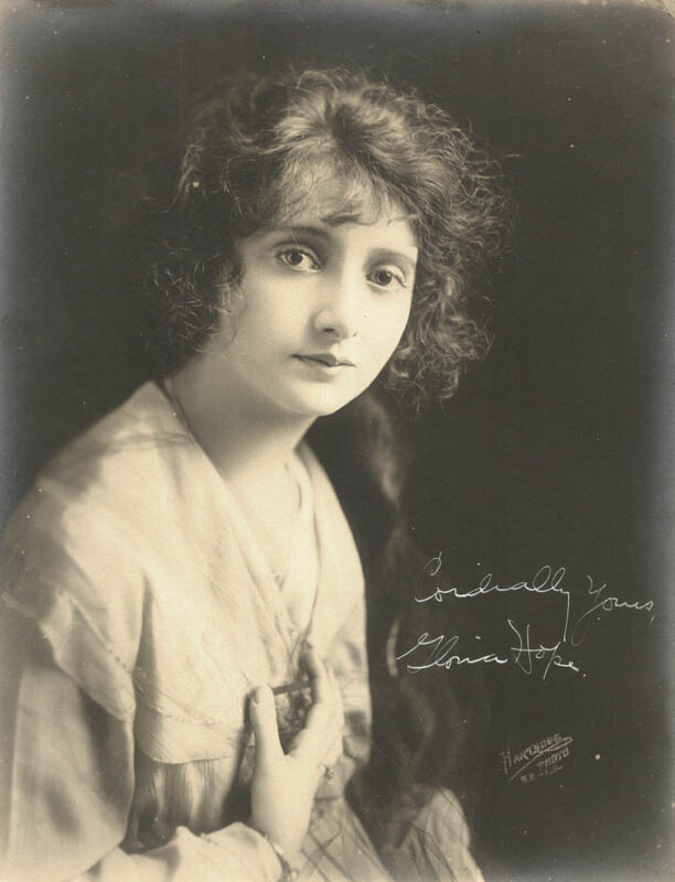 GLORIA HOPE - PHOTOGRAPH SIGNED