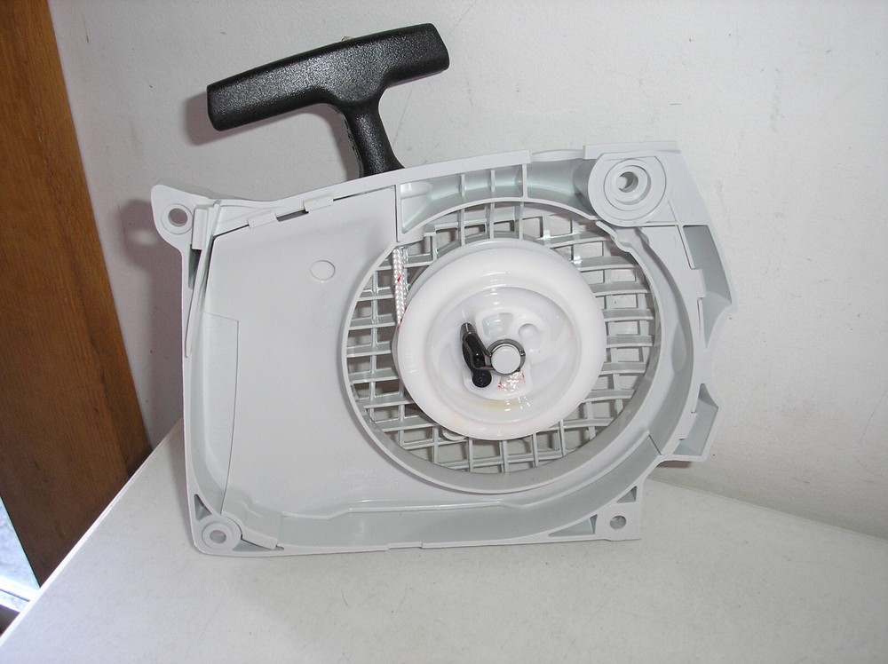 NEW GENUINE OEM STIHL MS271 CHAINSAW RECOIL / PULL STARTER