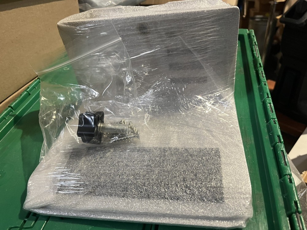 ICW CPUFF-QG Large EZMount CPU wall mount