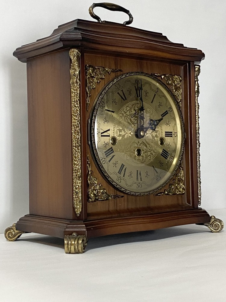 table clock vintage
