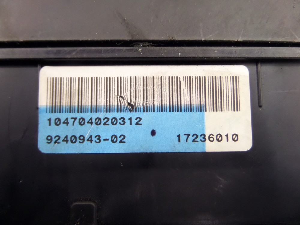 Mini Cooper Fuse Box OEM 9 240 943-02