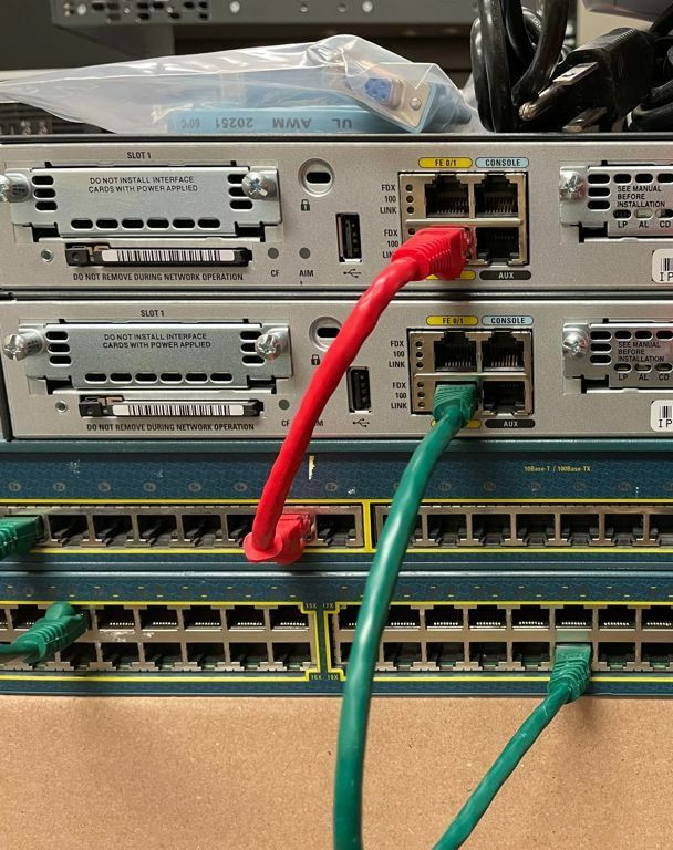 Cisco CCNA LAB KIT IOS 15 Routers with lab examples.