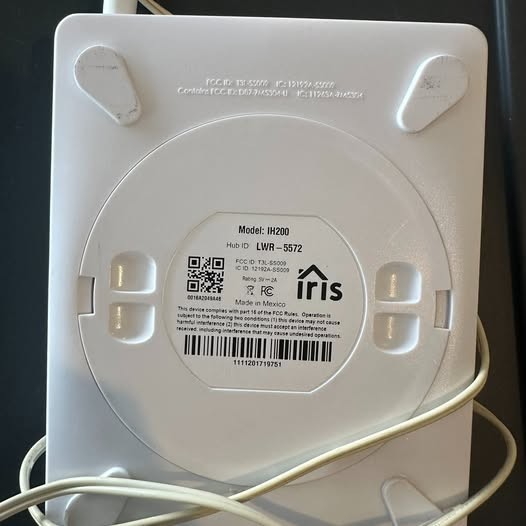 Iris smart hub IH2000 pre-owned