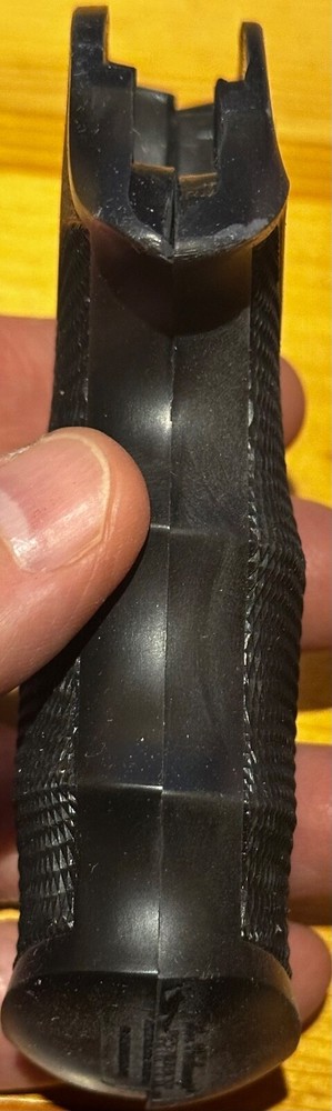 CHA-G Pachmayr Gripper Grips