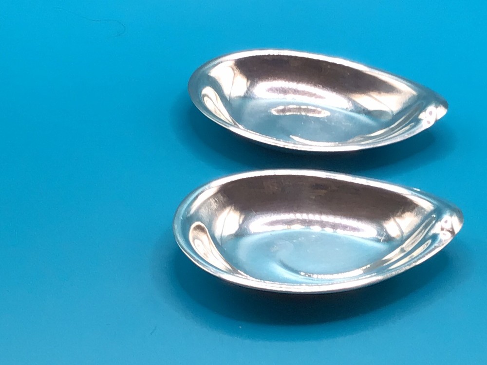 Vintage Read And Barton Solid Sterling Silver 925 Set Of Two Nut Dishes.