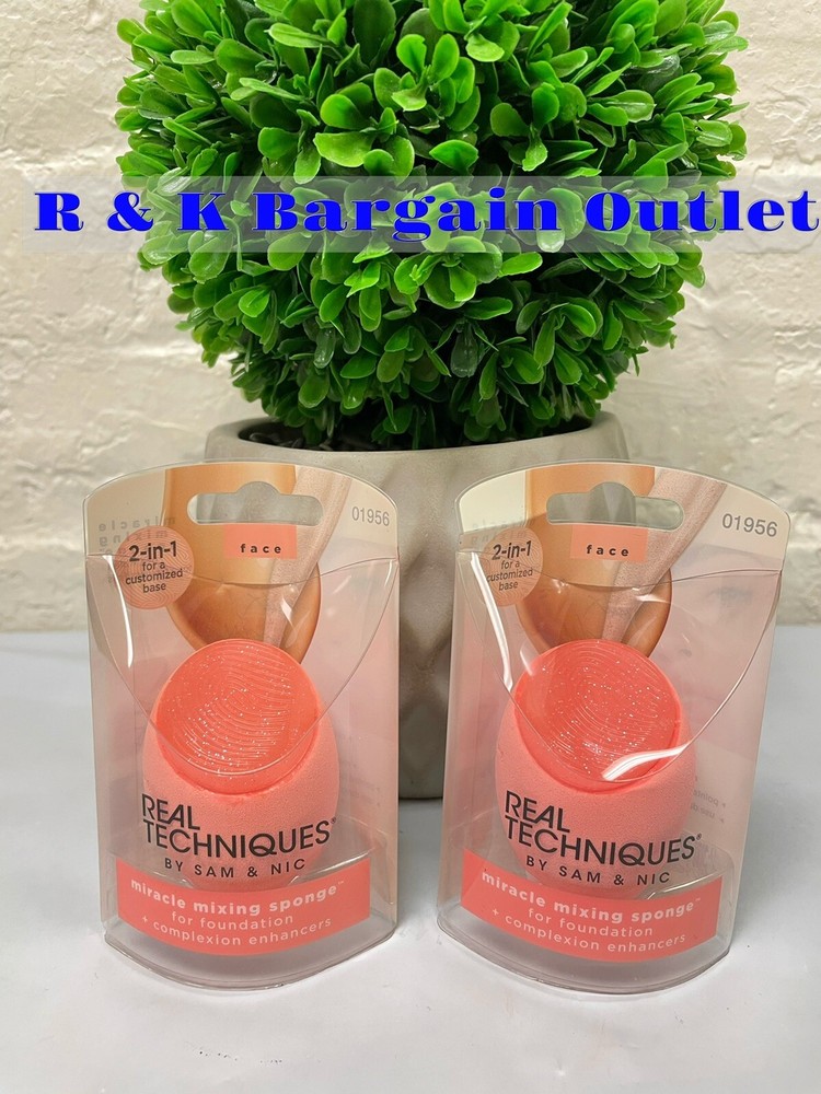 Real Techniques by Sam & Nic Miracle Mixing Blender Sponge for Foundation 2 PCs