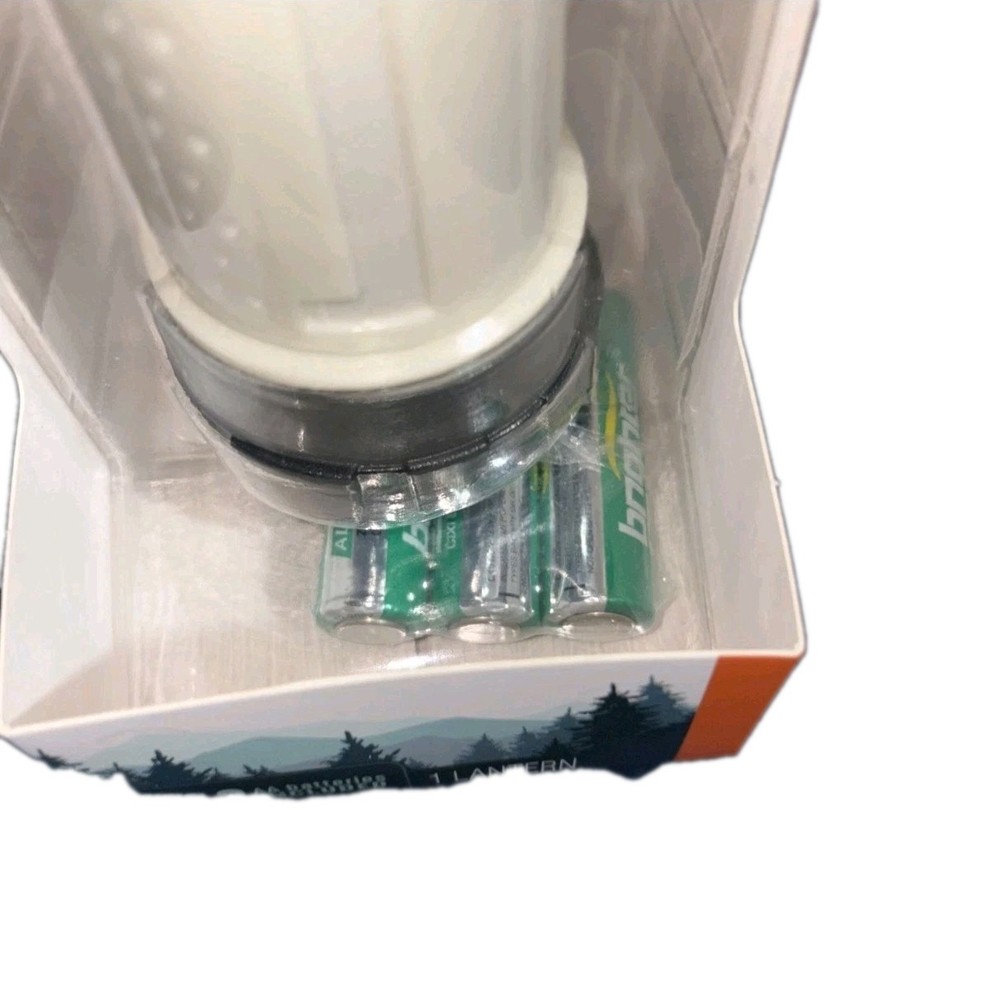New Camping Lantern Path & Stream Convertible Flashlight Includes 3 AA Batteries