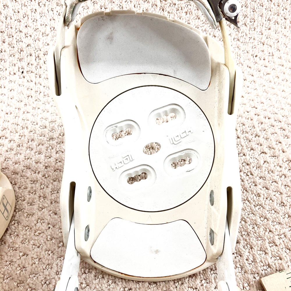 FORUM Snowboard Bindings Size S-M White Discs Hardware Screws Great Condition