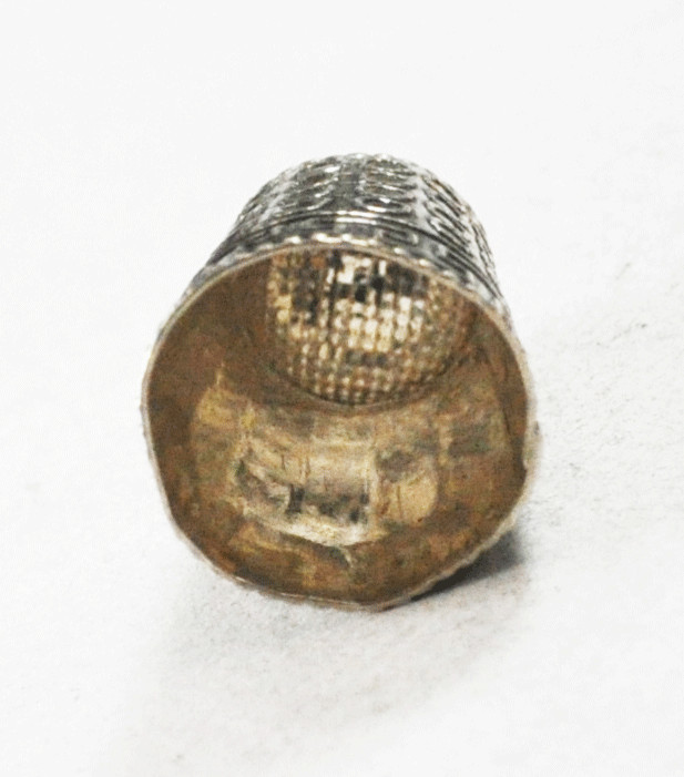 900 Fine Silver T Pattern Circle Sewing Thimble 24mm x 17mm