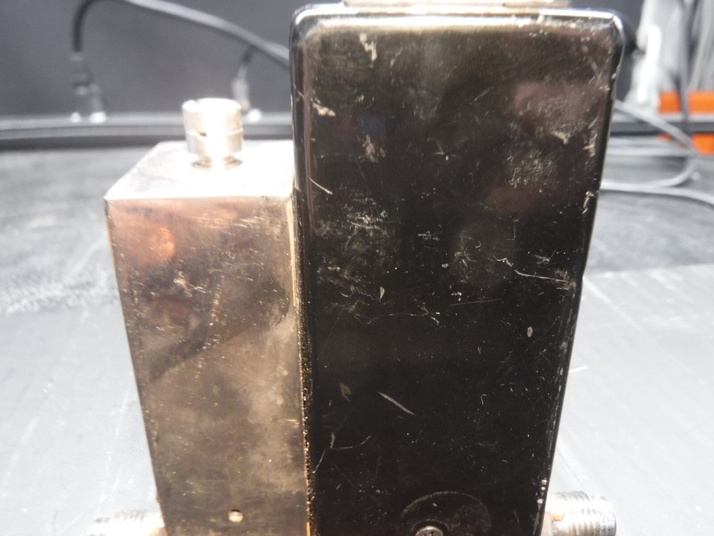 Unit UFC-1160A Gas: CL2 Mass Flow Controller