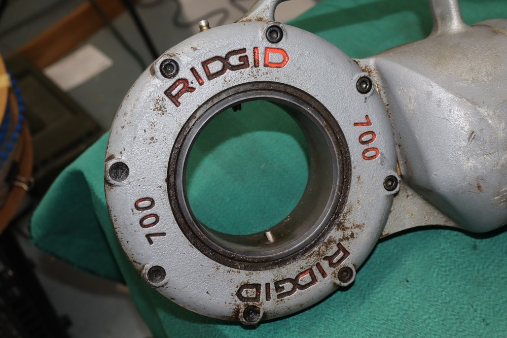 Ridgid 700-T2 Power Drive Threader/Threading Machine 230V