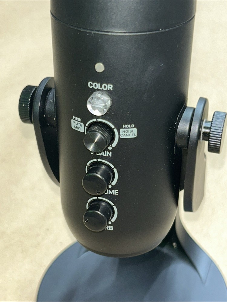 Vivitar Microphone Model: VMICRGB02