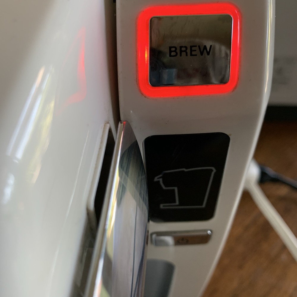 Keurig K10 Mini Plus White/Creme.