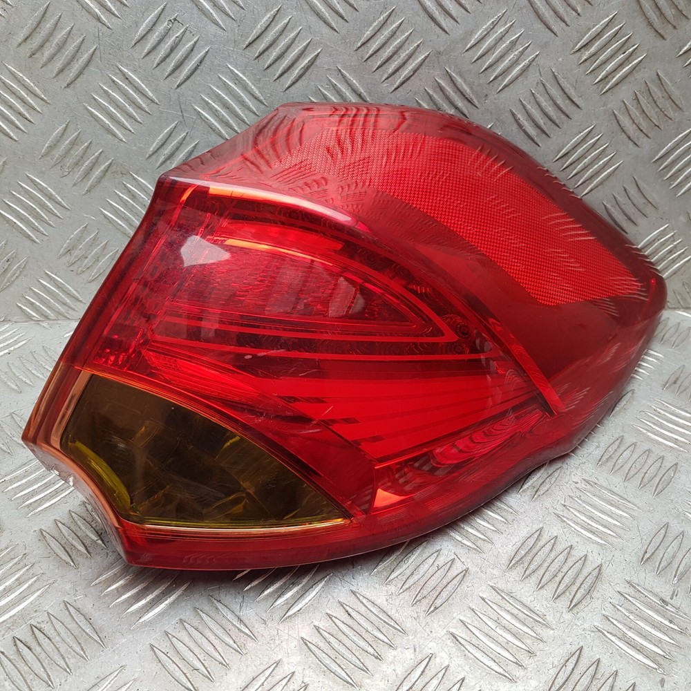 2012 KIA CEED MK2 HATCHBACK TAIL LIGHT REAR RIGHT DRIVER SIDE 92402-A20