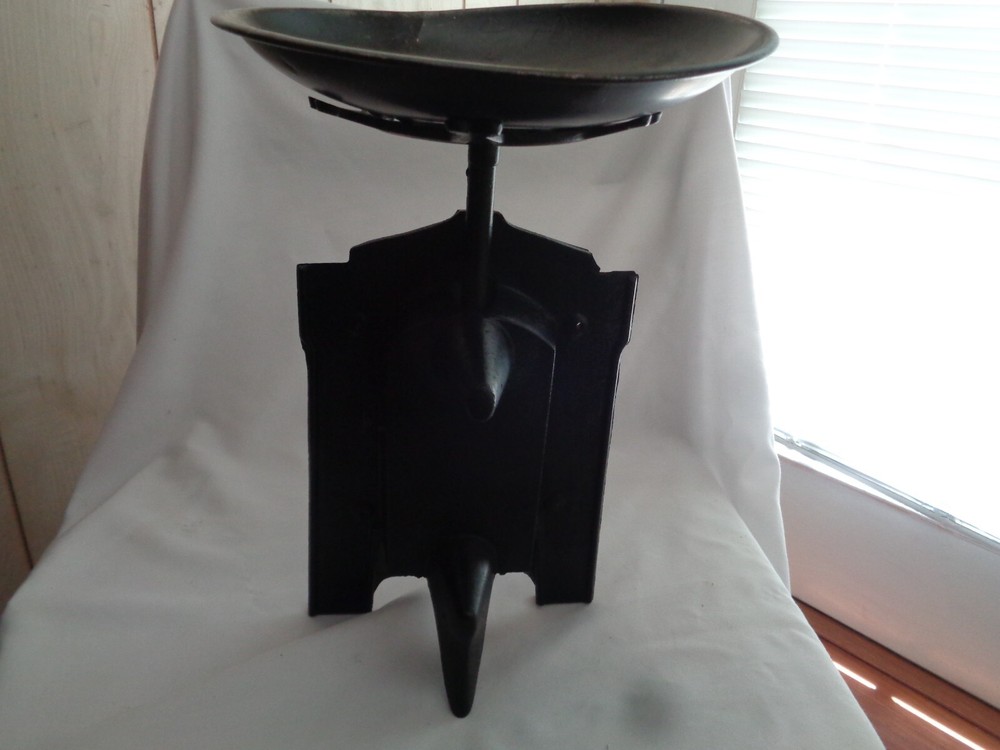 Made In Holland Kitchen Scale With Dutch Scene
