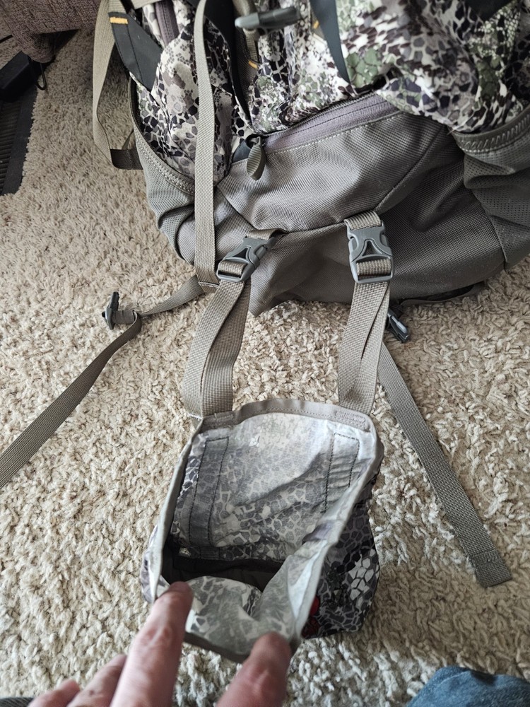 Badlands Sacrifice LS Backpack