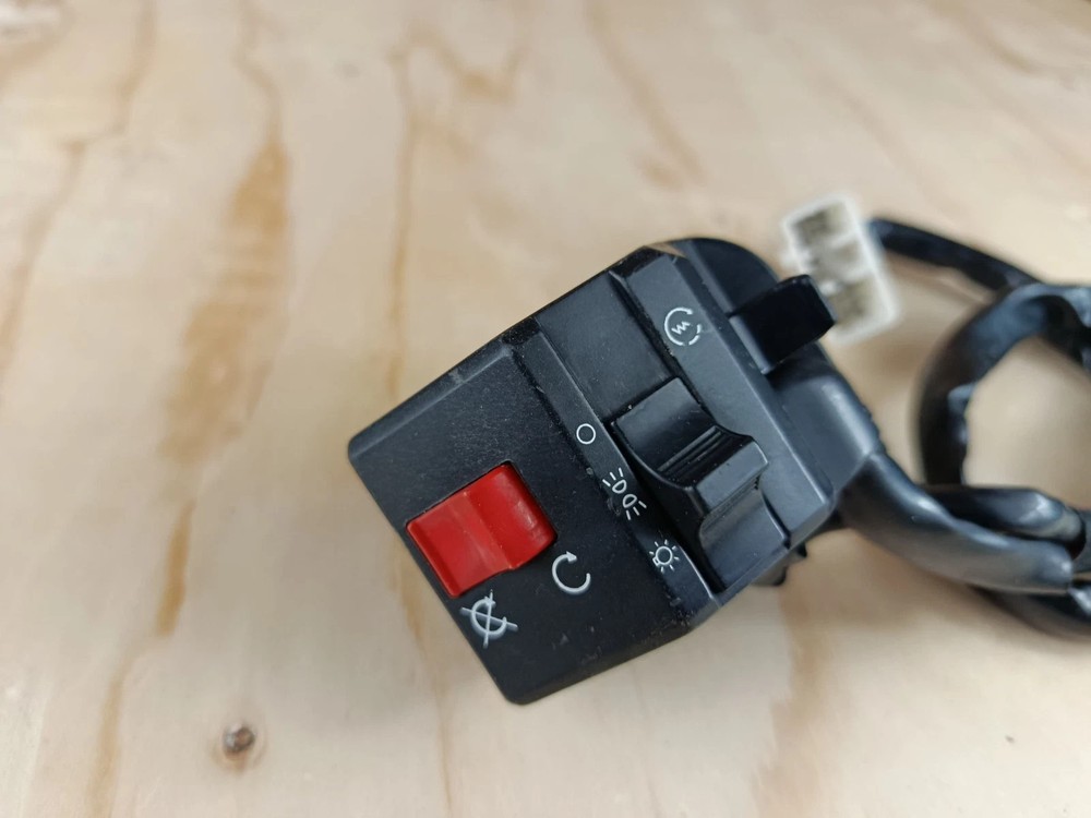 (D) 1995 Triumph Trophy 900 Right Handlebar Control / Switchgear Genuine