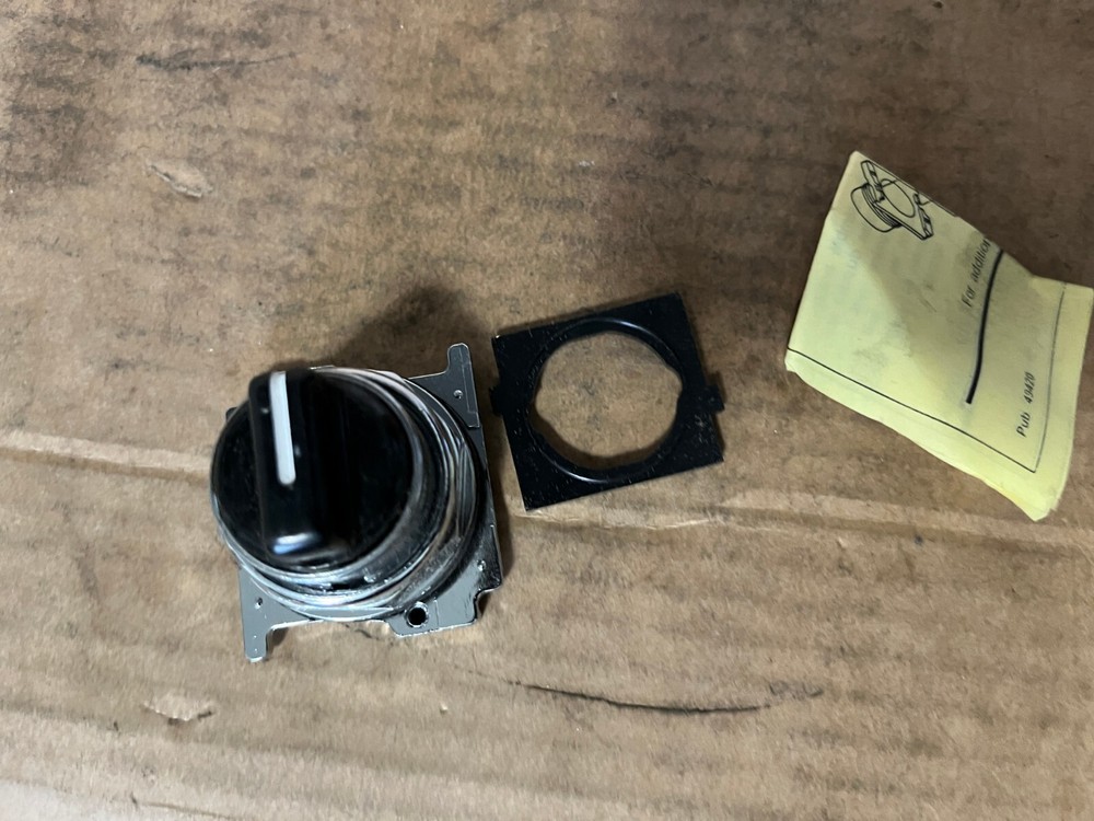 Cutler Hammer, Selector Switch, 10250T1342